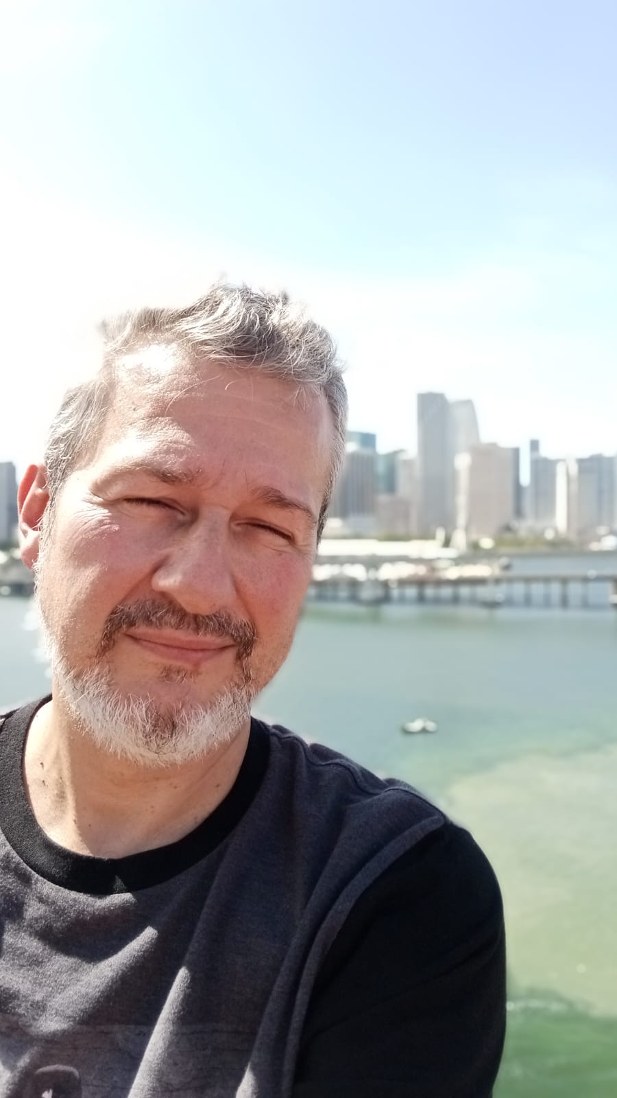 Diego Bava — Consultor Comercial y Coach Ontológico